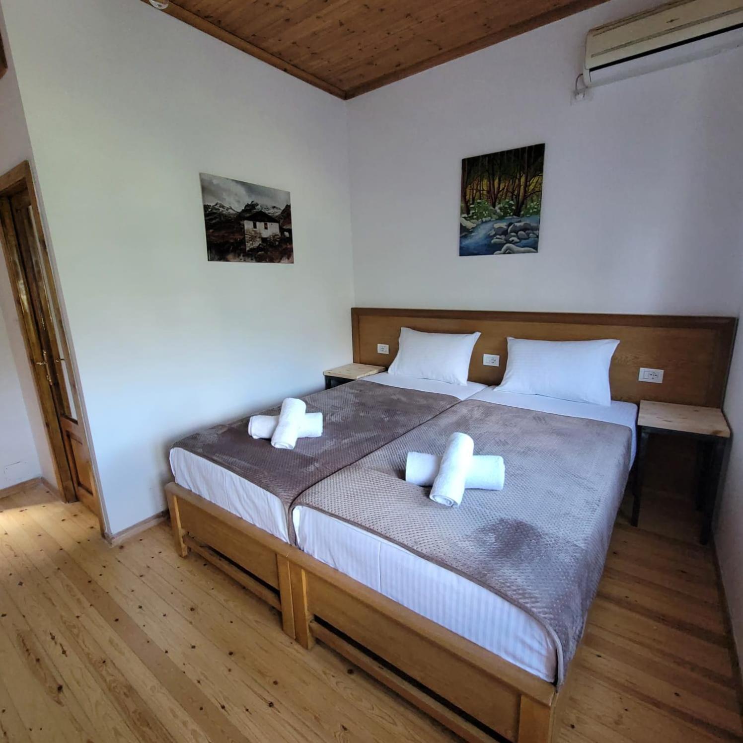 Jona Guest House Gjirokastër Екстериор снимка